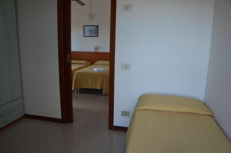 Hotel Caesar Pesaro Exterior foto