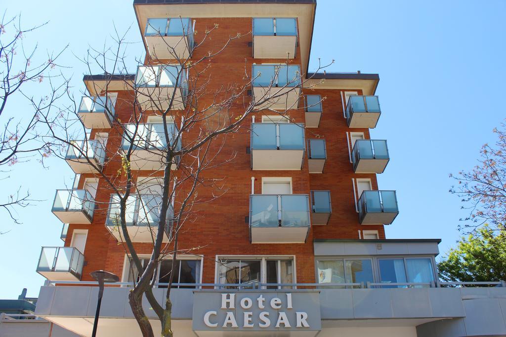 Hotel Caesar Pesaro Exterior foto